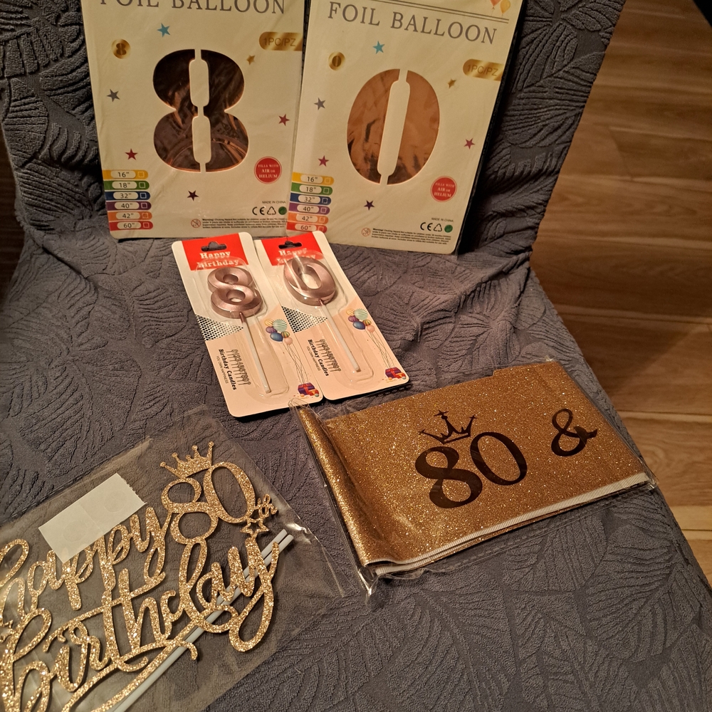 Gold 80th Birthday Party Decorations Set - Home Party Supplies